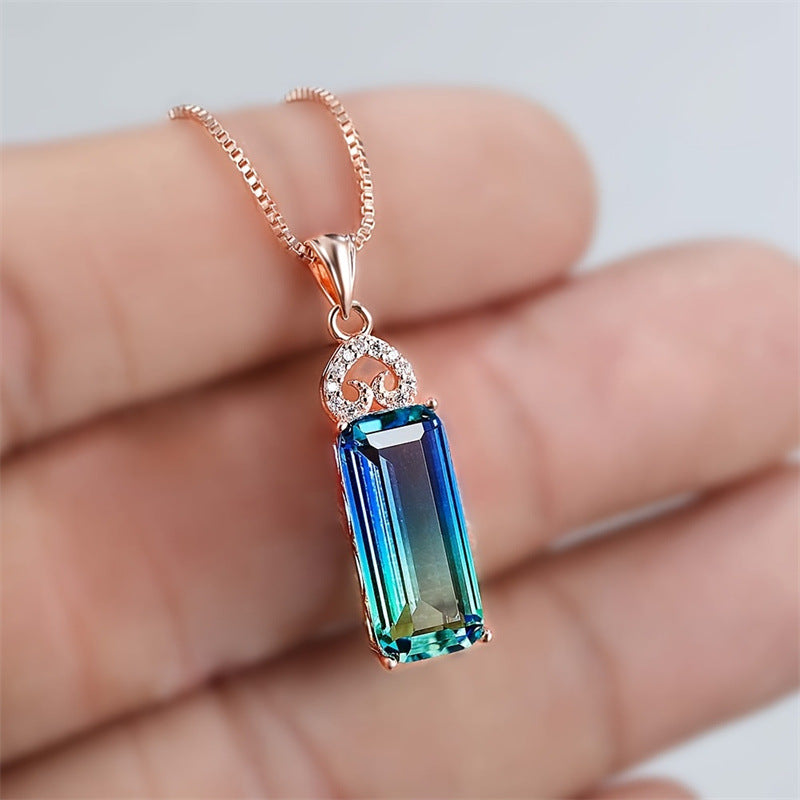Collier Pendentif Cœur Pierre Carrée 15g - Chaîne Métallique