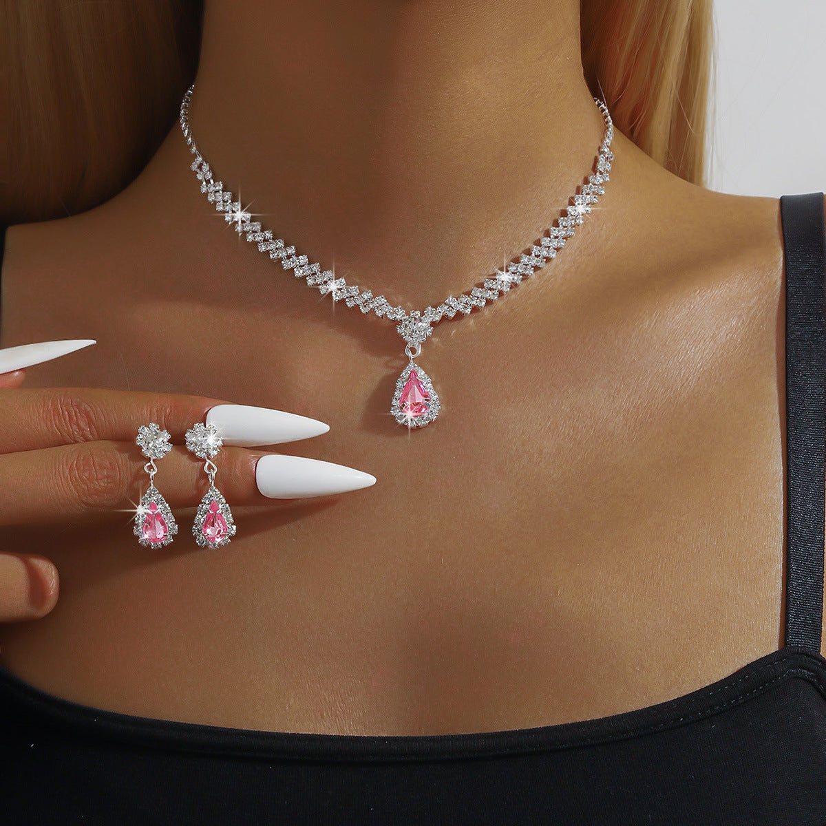 Parure Bijoux Gouttes d'Eau - Collier et Boucles d'Oreilles Strass 35g | SADJÉ