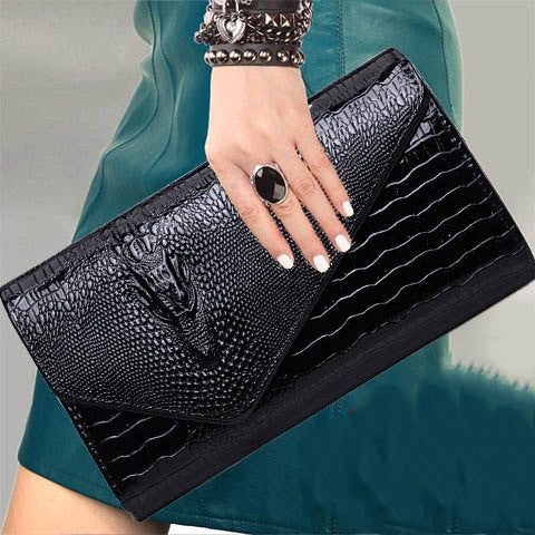 Pochette Femme Enveloppe Motif Crocodile - PU Gaufré