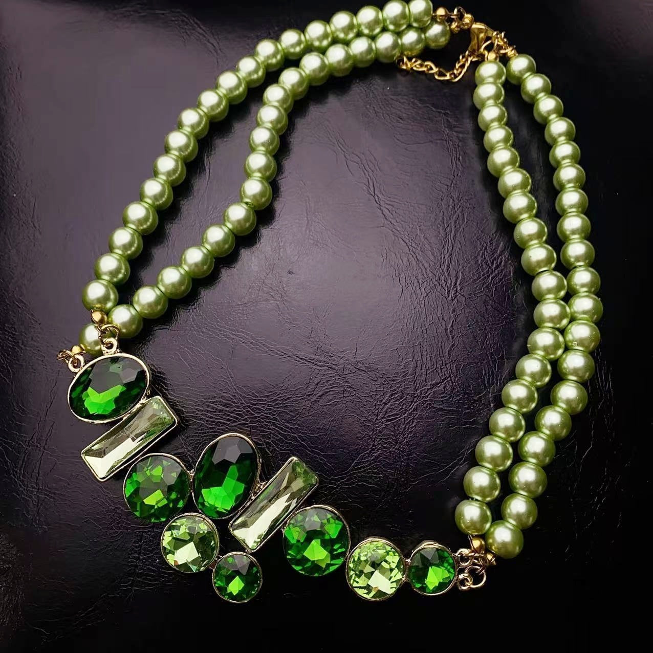 Parure Bijoux Verte 35g - Collier et Boucles d'Oreilles Perles