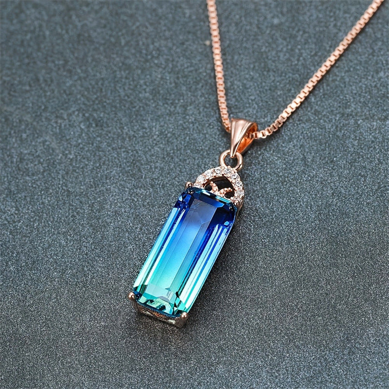 Collier Pendentif Cœur Pierre Carrée 15g - Chaîne Métallique